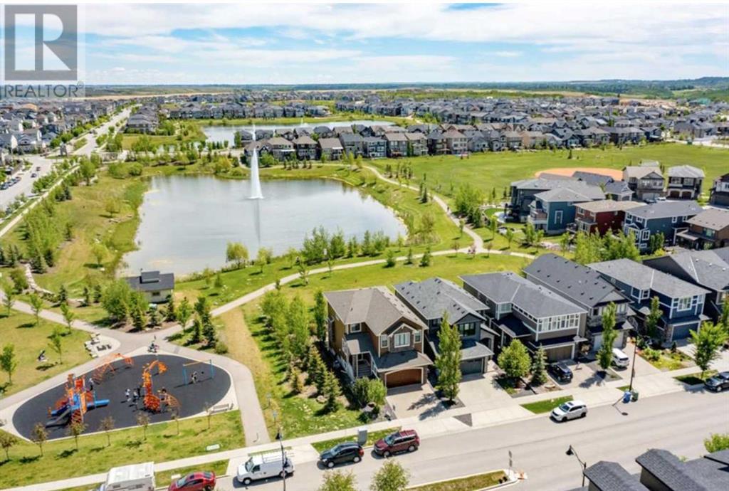 Property at 228 Legacy Boulevard SE image 2