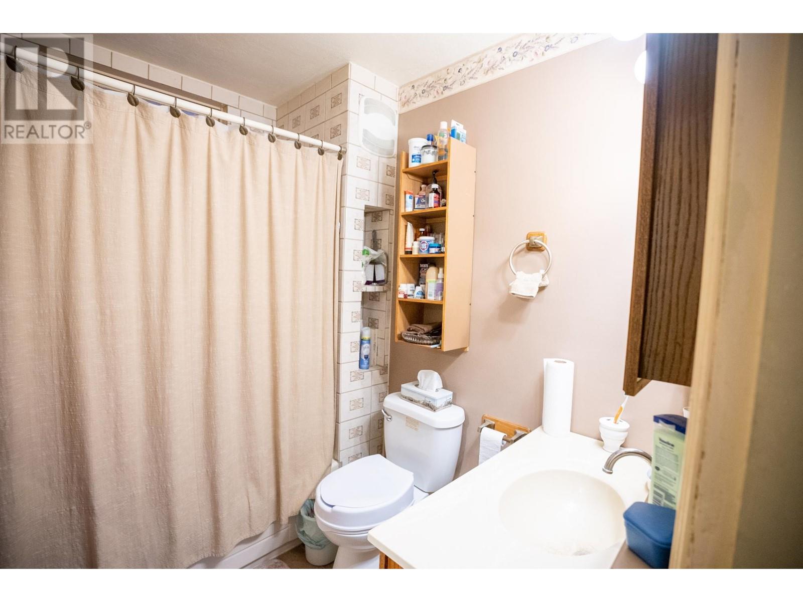 Property at 265 NELSON Avenue image 2