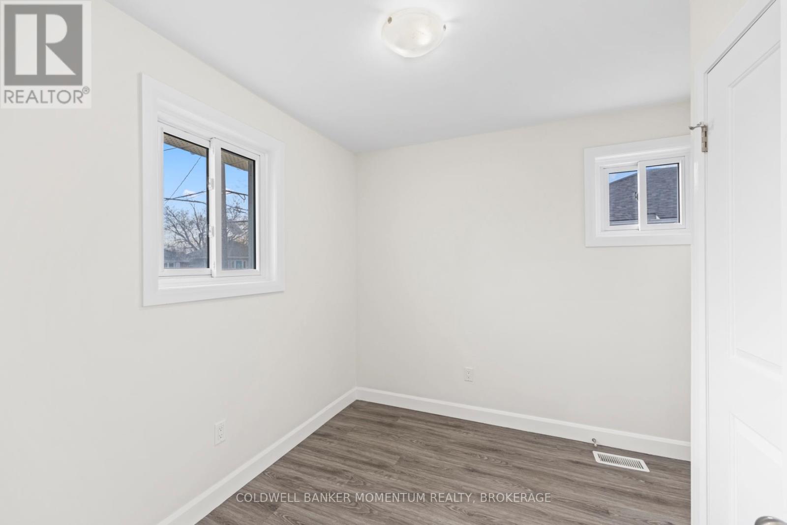 854 Victoria Street, Kingston (East Of Sir John A. Blvd), Ontario  K7K 4T7 - Photo 25 - X12122666