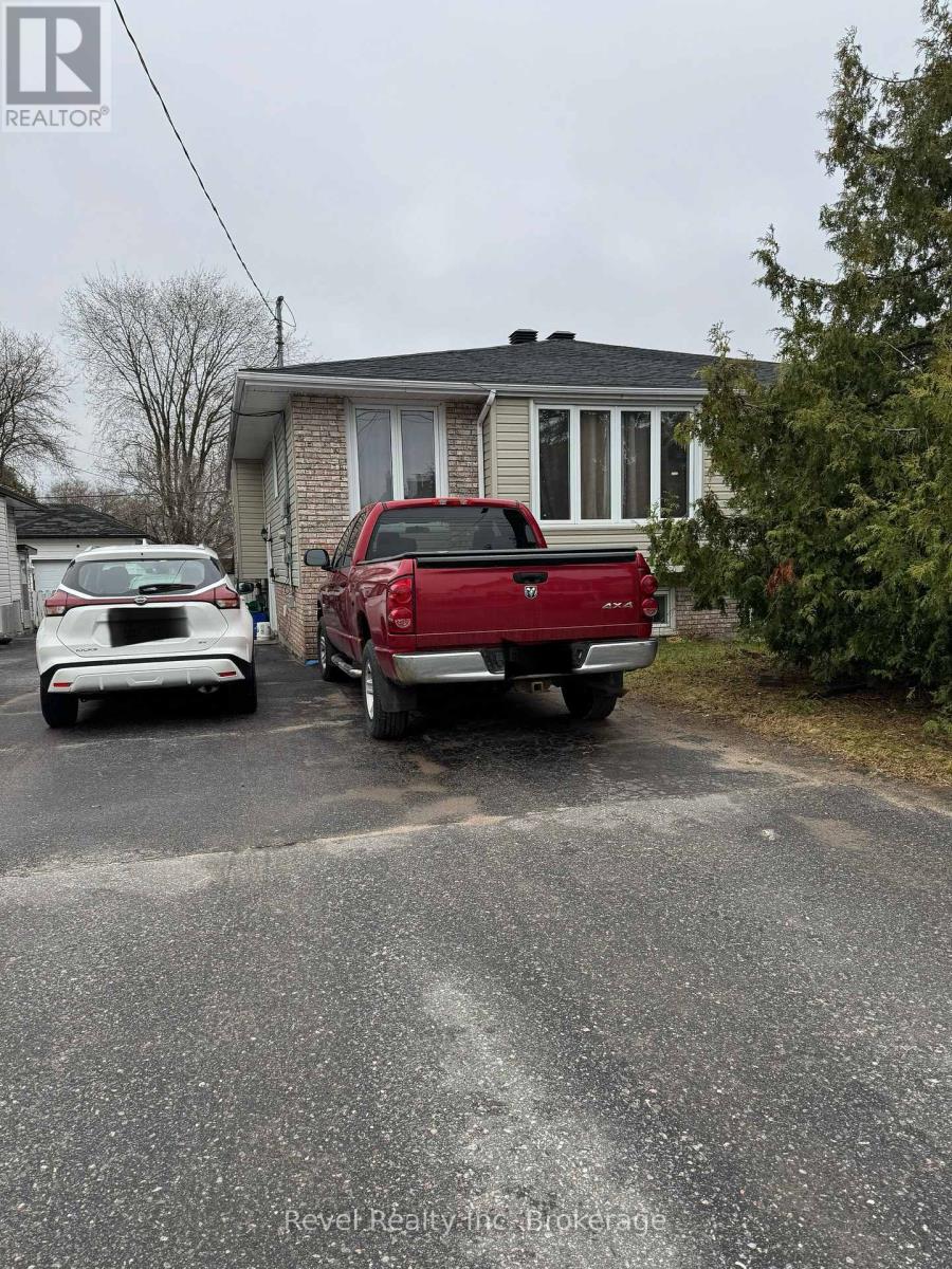 Property at 162 PRINCESS STREET E image 1