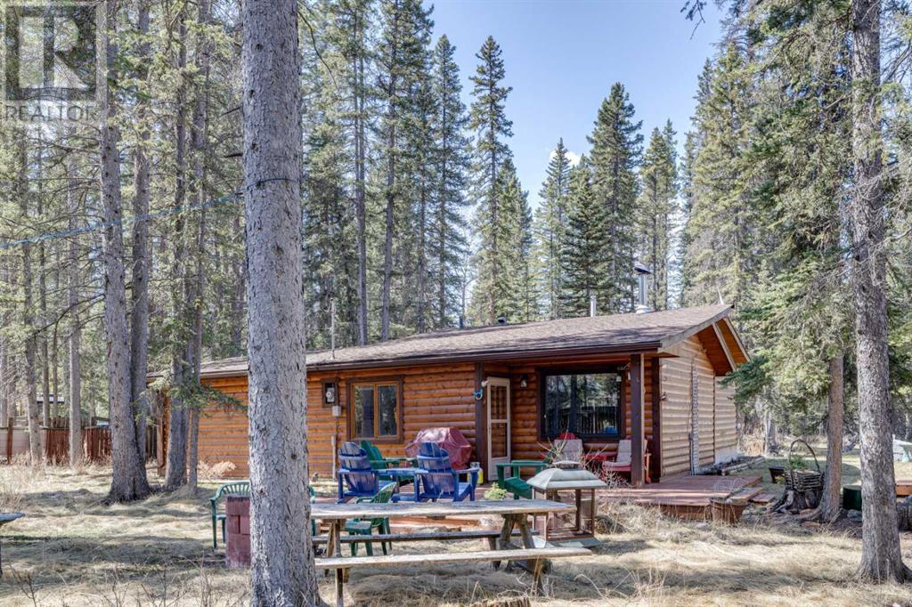 12 White Crescent, Bragg Creek, Alberta  T0L 0K0 - Photo 1 - A2205423