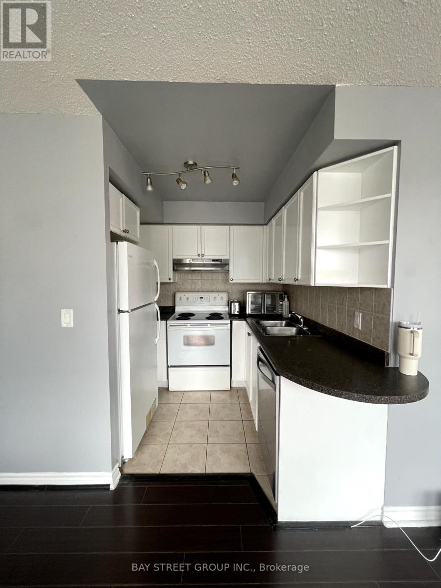 615 - 17 Barberry Place, Toronto, Ontario  M2K 3E2 - Photo 9 - C12122667