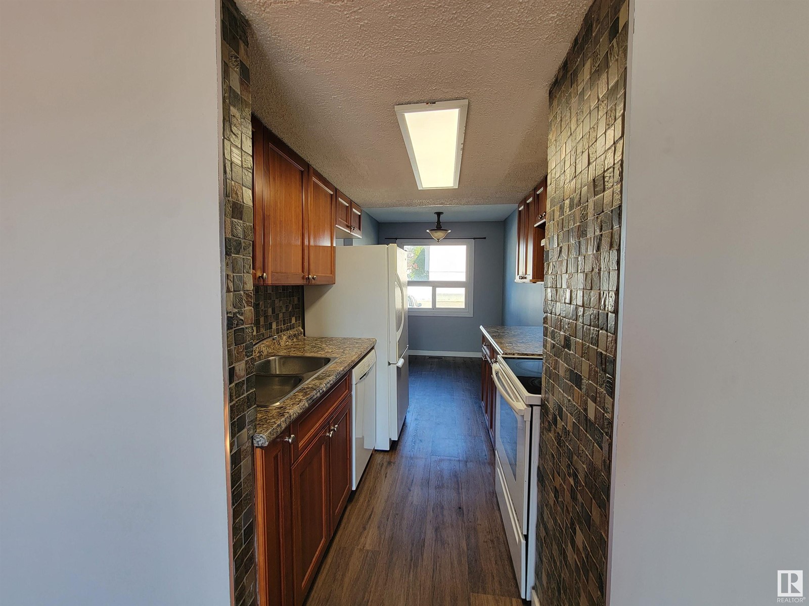 77 Lakewood Vg Nw, Edmonton, Alberta  T6K 2B3 - Photo 11 - E4434386