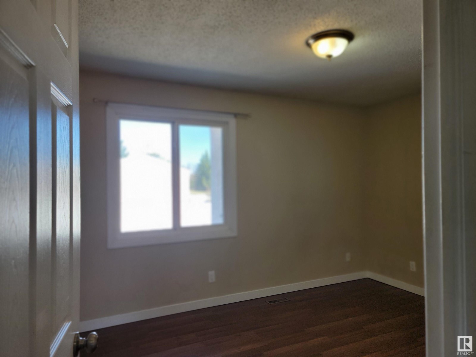 77 Lakewood Vg Nw, Edmonton, Alberta  T6K 2B3 - Photo 25 - E4434386