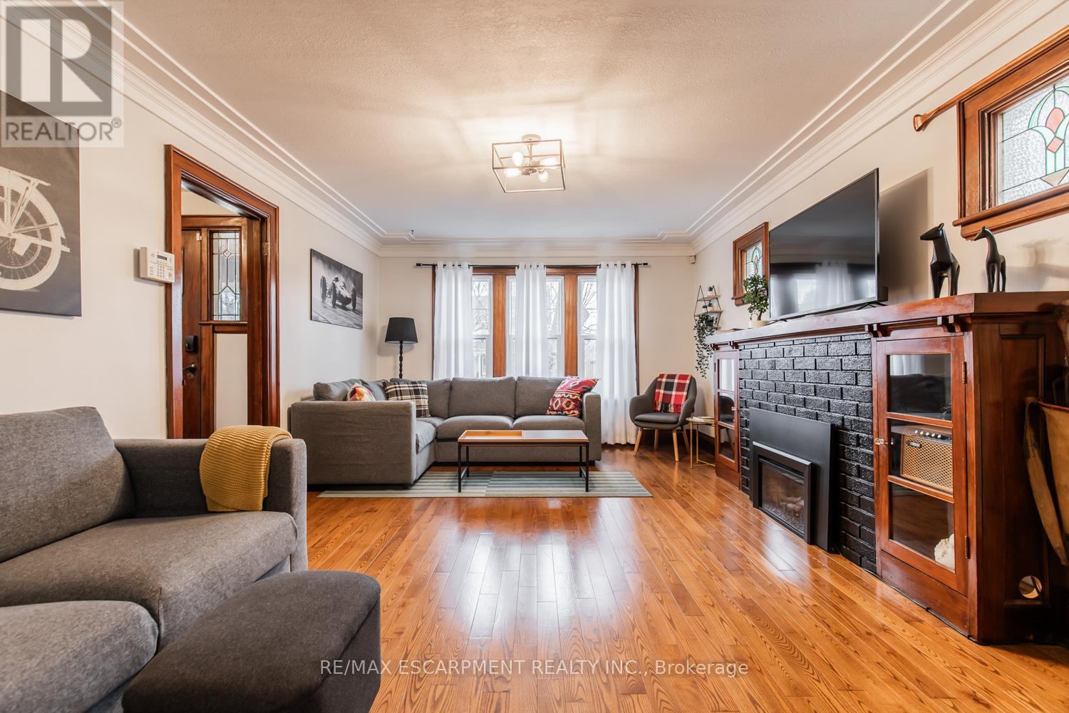 60 Lake Avenue Drive, Hamilton, Ontario  L8G 3N3 - Photo 6 - X12122672