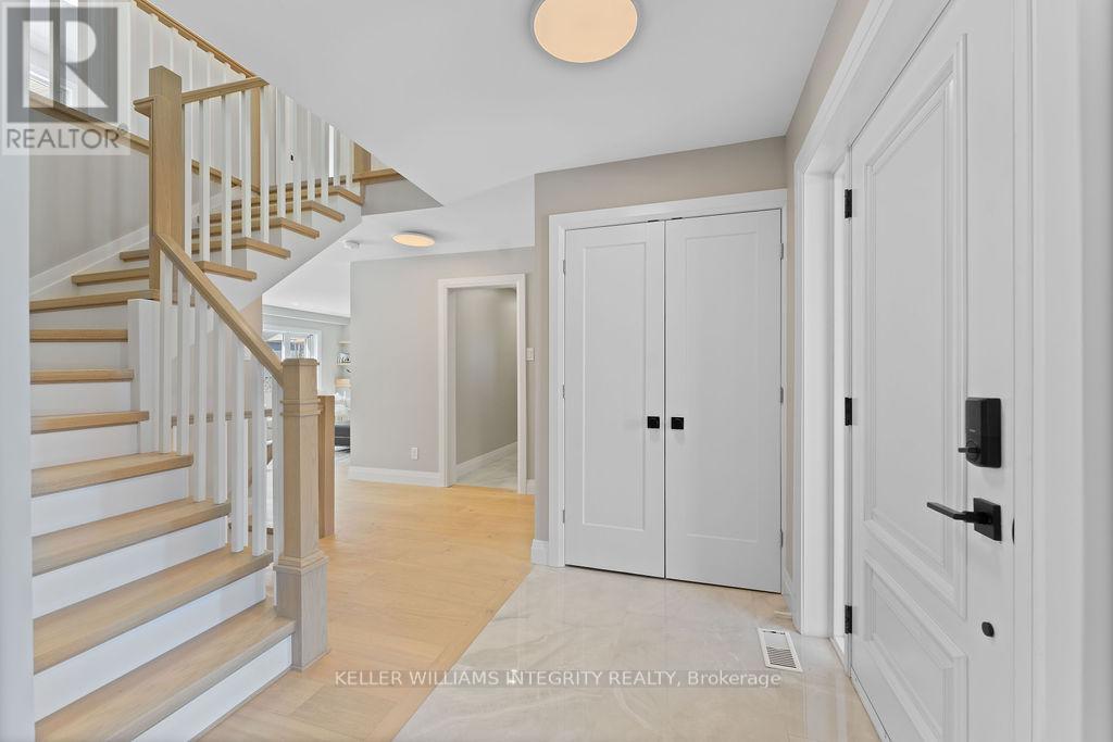 Property at 3440 WOODROFFE AVENUE image 5