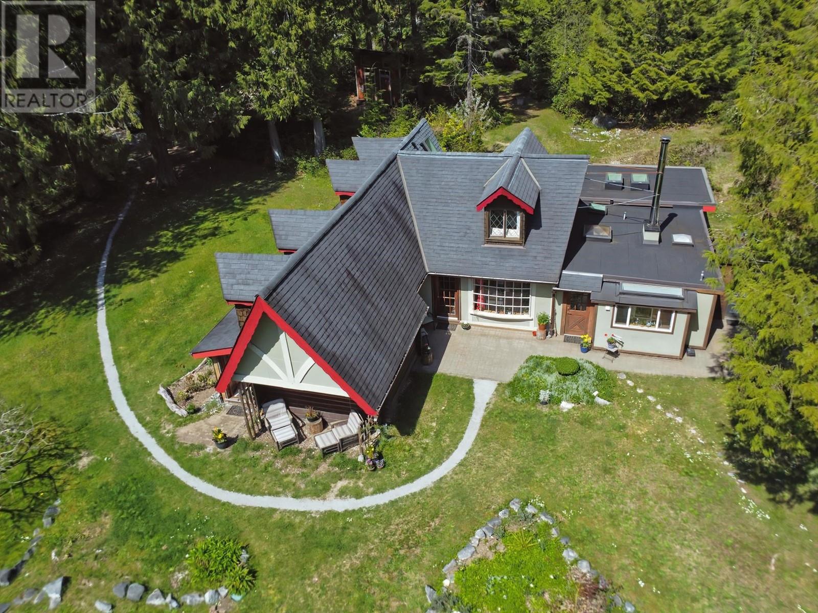 Property at 1546 LOCKYER ROAD image 3