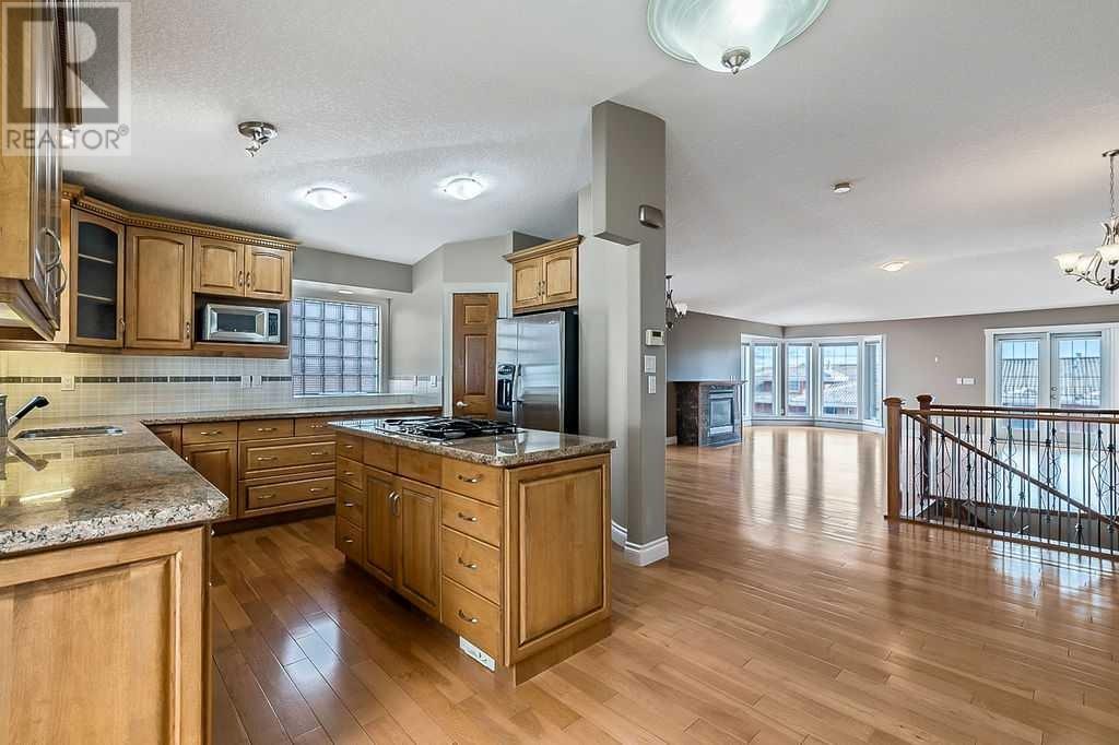 13 Prominence Path Sw, Calgary, Alberta  T3H 2W7 - Photo 7 - A2197616