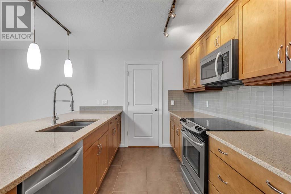 201, 103 Valley Ridge Manor Nw, Calgary, Alberta  T3B 6C5 - Photo 9 - A2203967