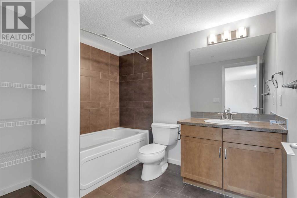 201, 103 Valley Ridge Manor Nw, Calgary, Alberta  T3B 6C5 - Photo 37 - A2203967