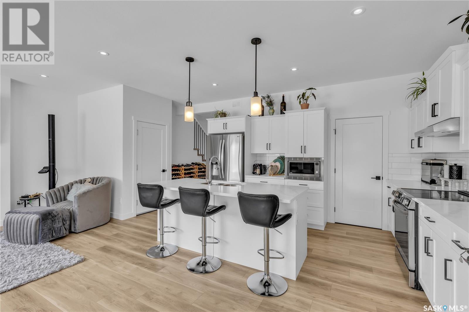 Property at 507 Kensington PLACE image 4