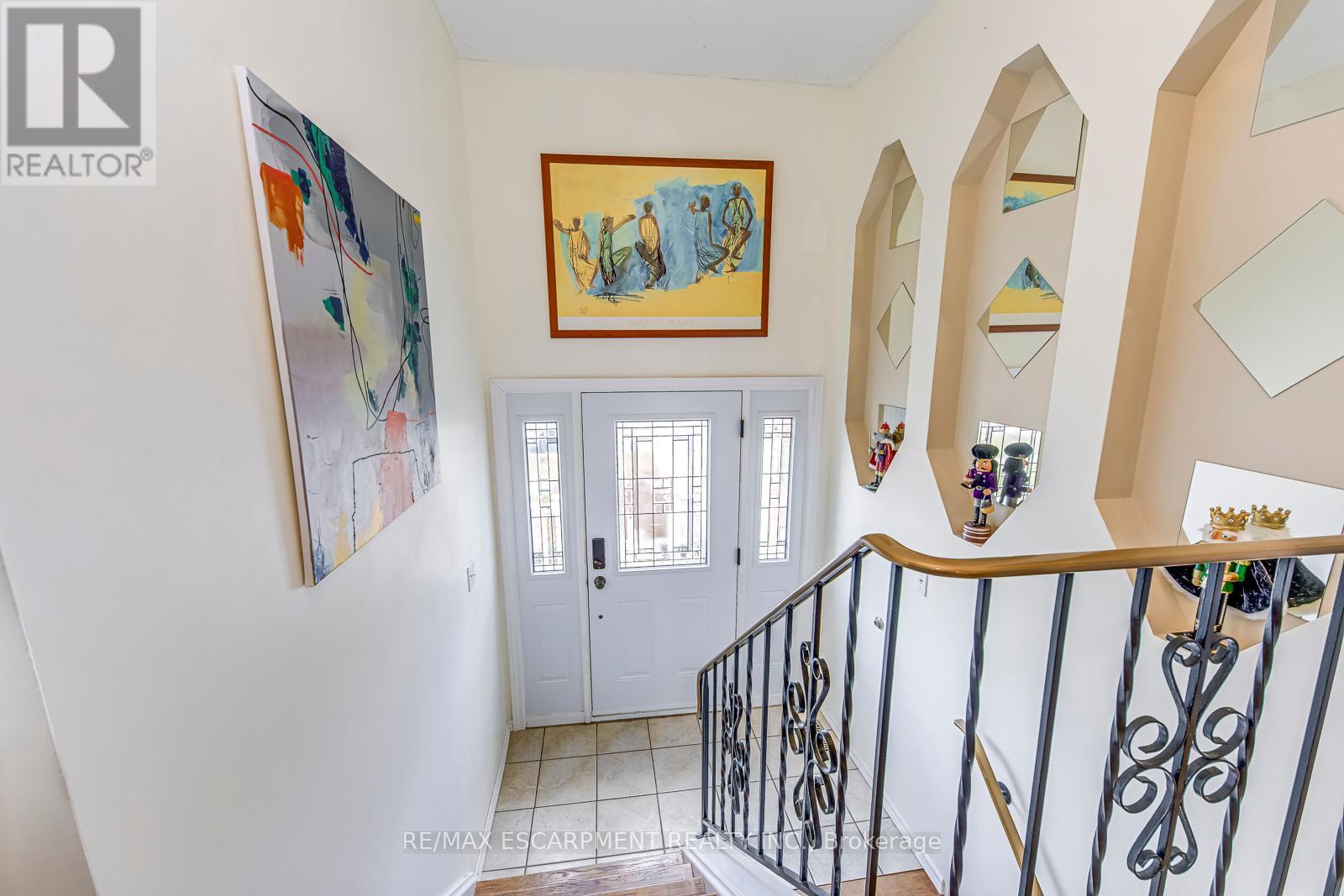 Property at 19 NORMAJEAN AVENUE image 4