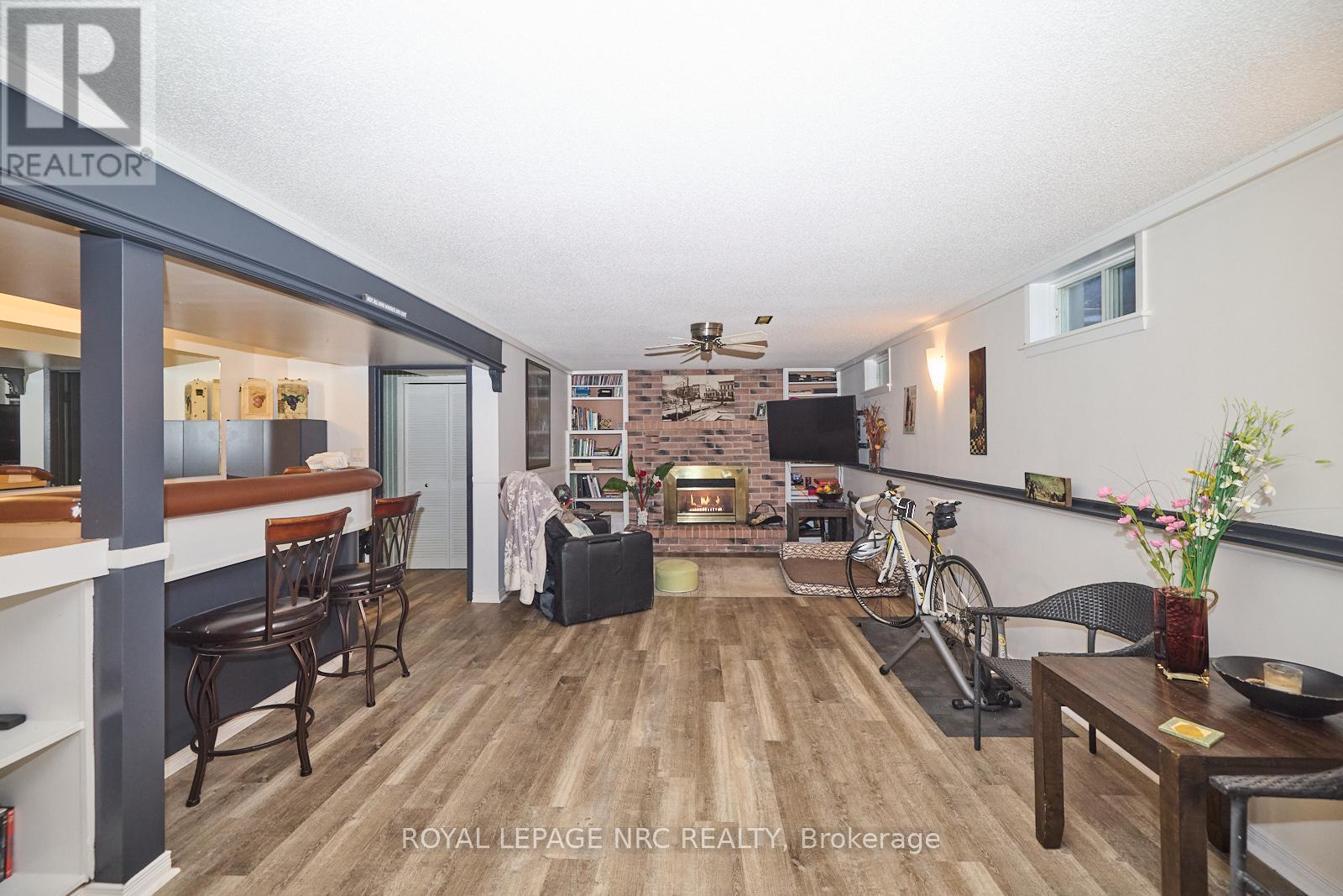 6484 Armstrong Drive, Niagara Falls, Ontario  L2H 2M1 - Photo 36 - X12122702