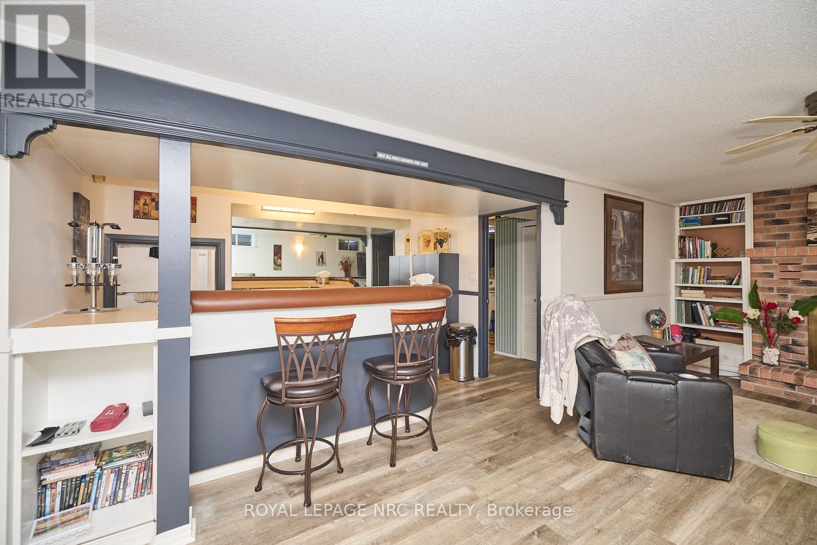 6484 Armstrong Drive, Niagara Falls, Ontario  L2H 2M1 - Photo 38 - X12122702