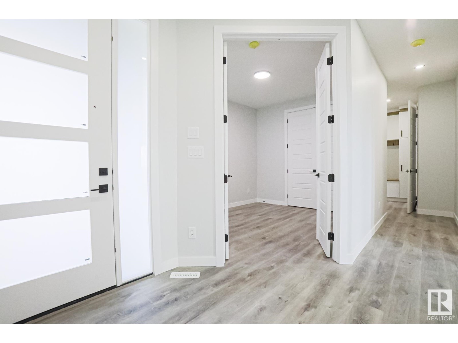 Property at #2731 63 AVE image 3