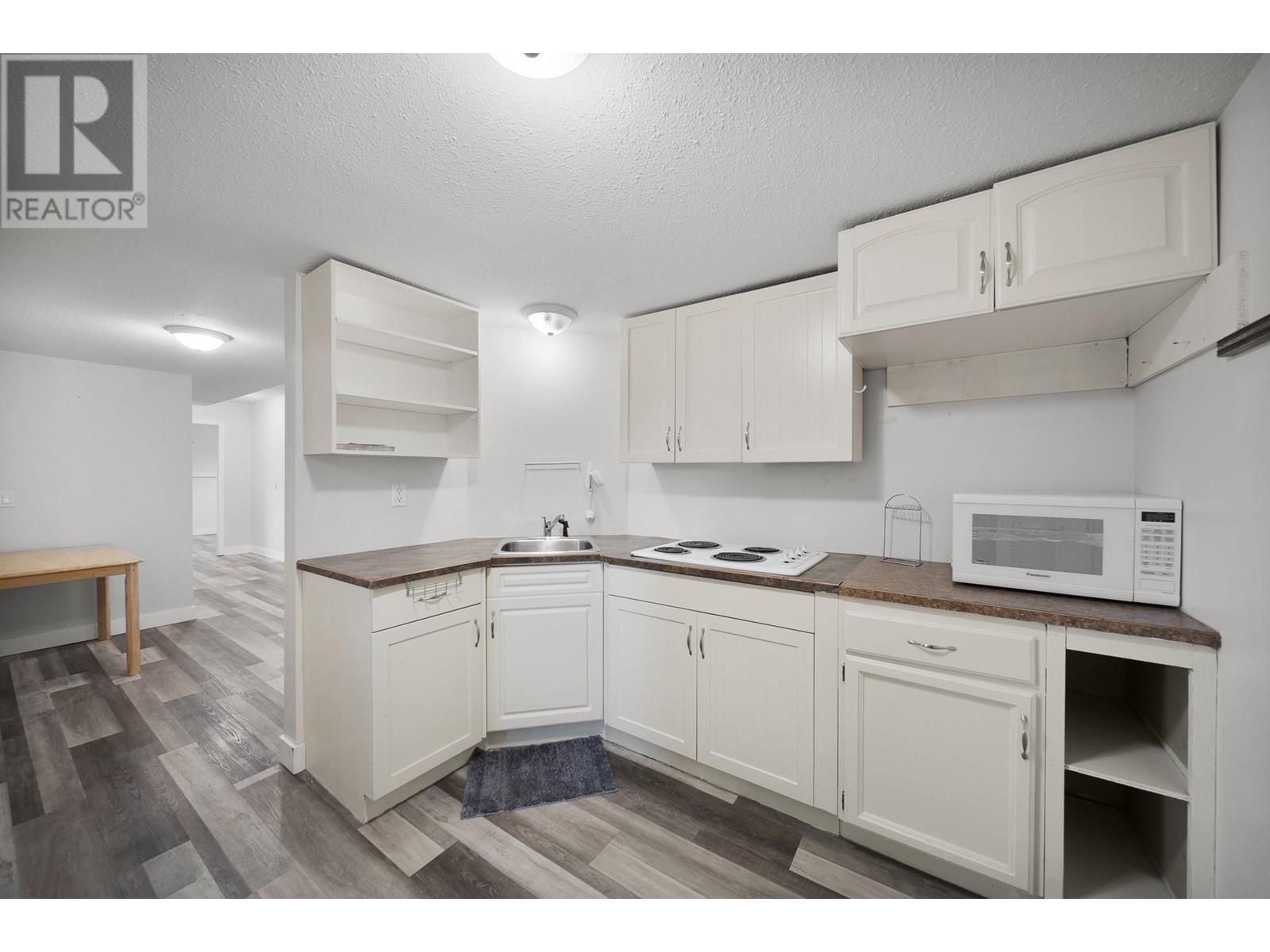 2190 Okanagan Avenue Se, Salmon Arm, British Columbia  V1E 1H4 - Photo 26 - 10345998