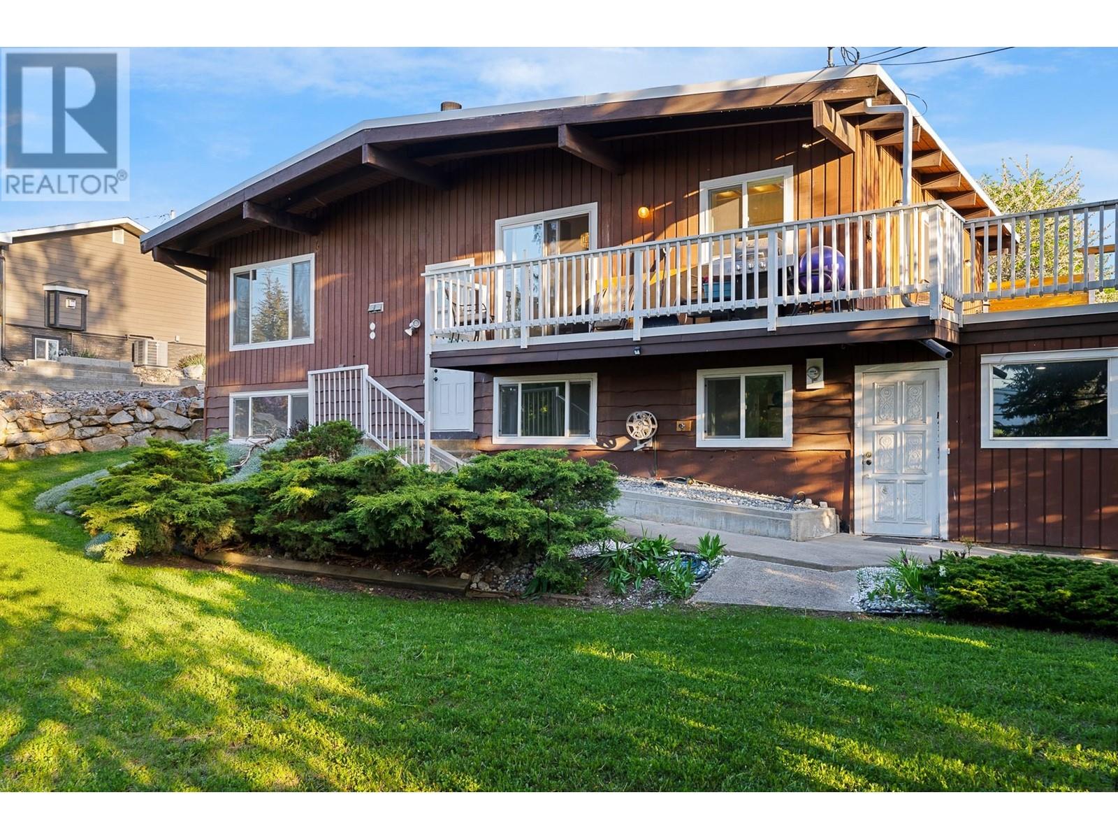 Property at 2190 Okanagan Avenue SE image 2