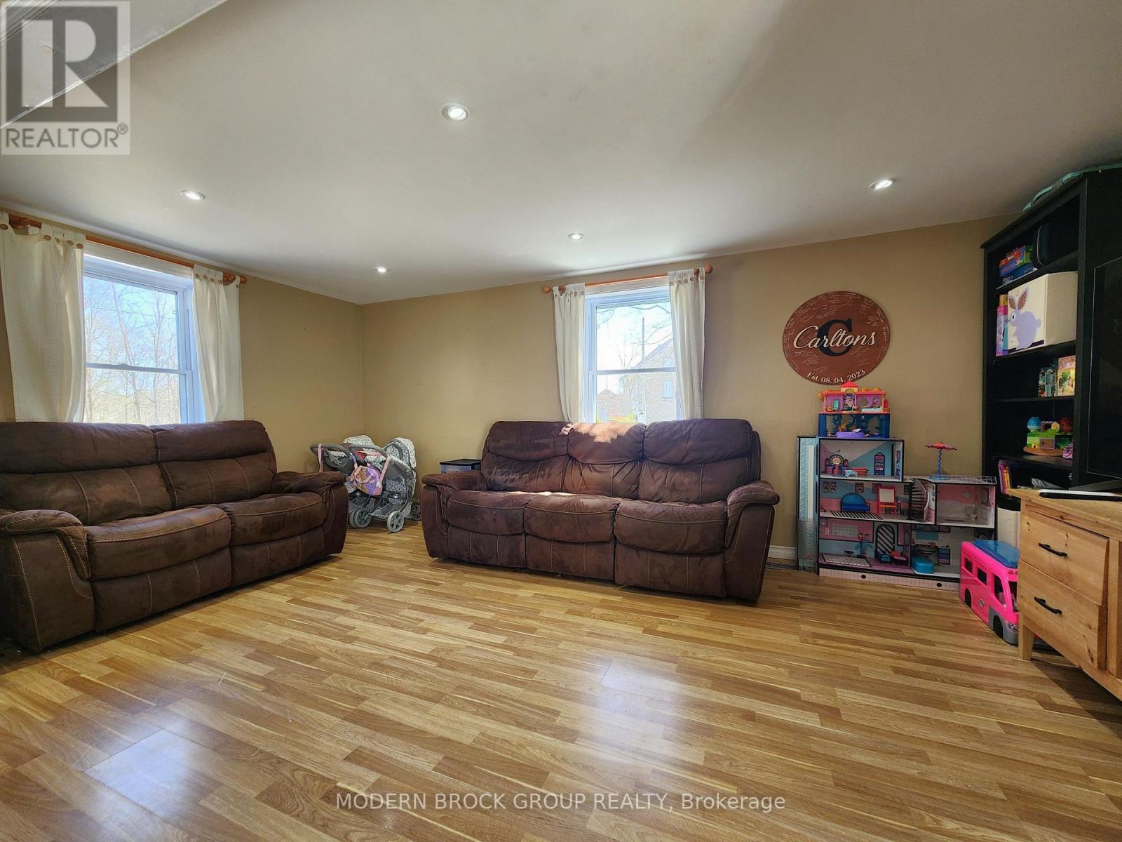 4 Main Street W, Elizabethtown-Kitley, Ontario  K0E 1M0 - Photo 11 - X12122704
