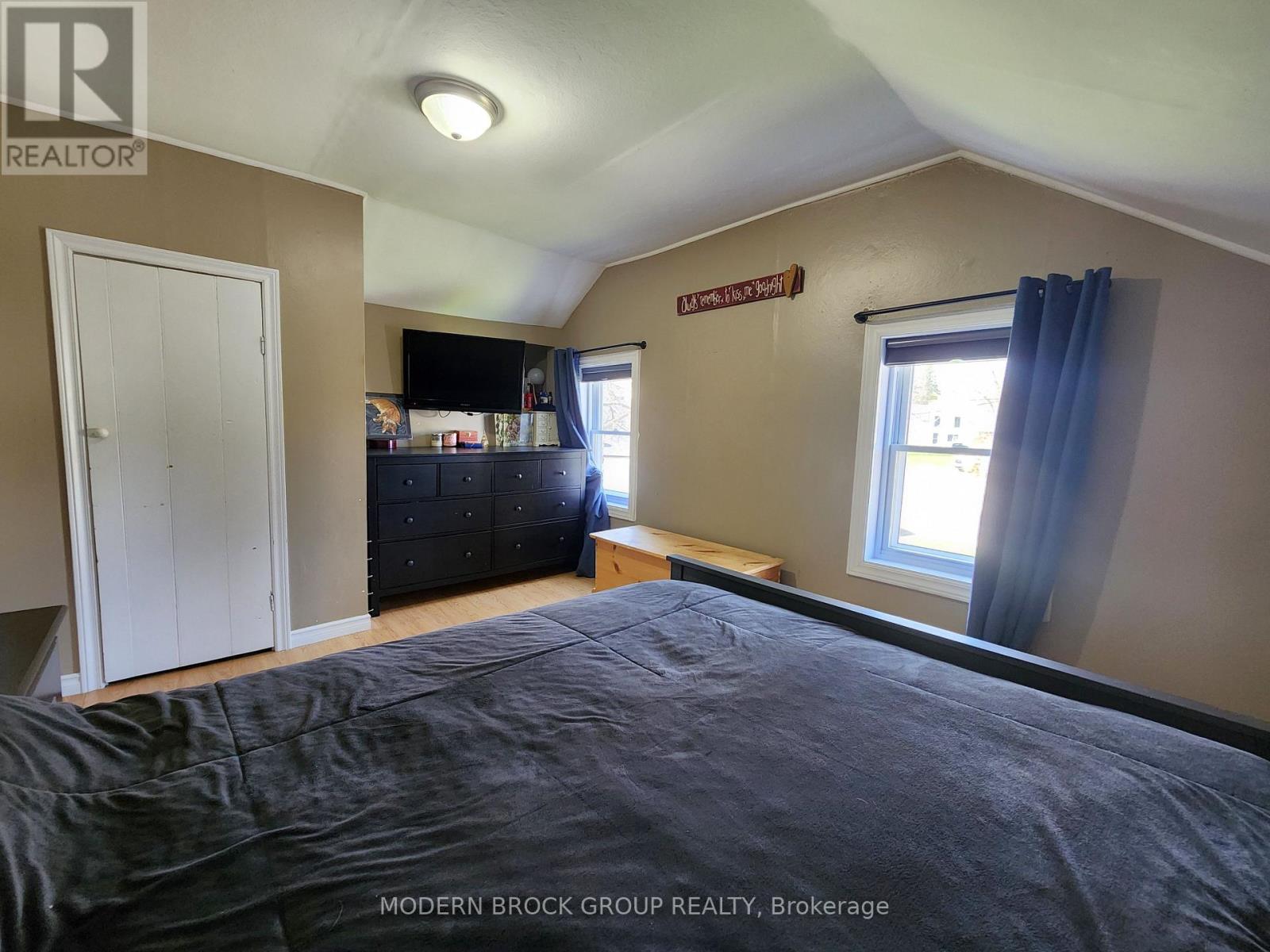 4 Main Street W, Elizabethtown-Kitley, Ontario  K0E 1M0 - Photo 19 - X12122704