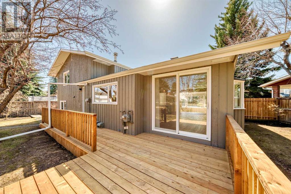 214 Lake Erie Place Se, Calgary, Alberta  T2J 2L5 - Photo 18 - A2187853