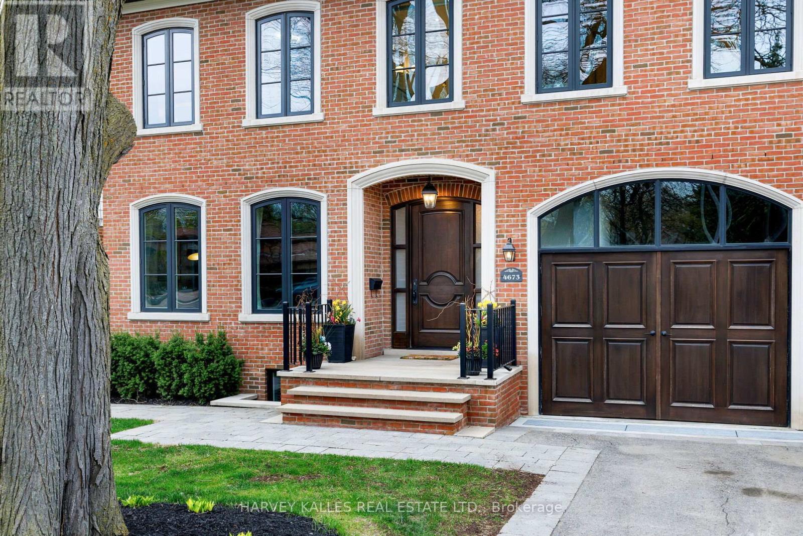 Property at 4673 DUNDAS STREET W image 4