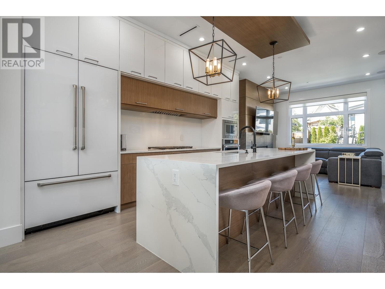 330 E 8th Street, North Vancouver, British Columbia  V7L 1Z3 - Photo 7 - R2995441