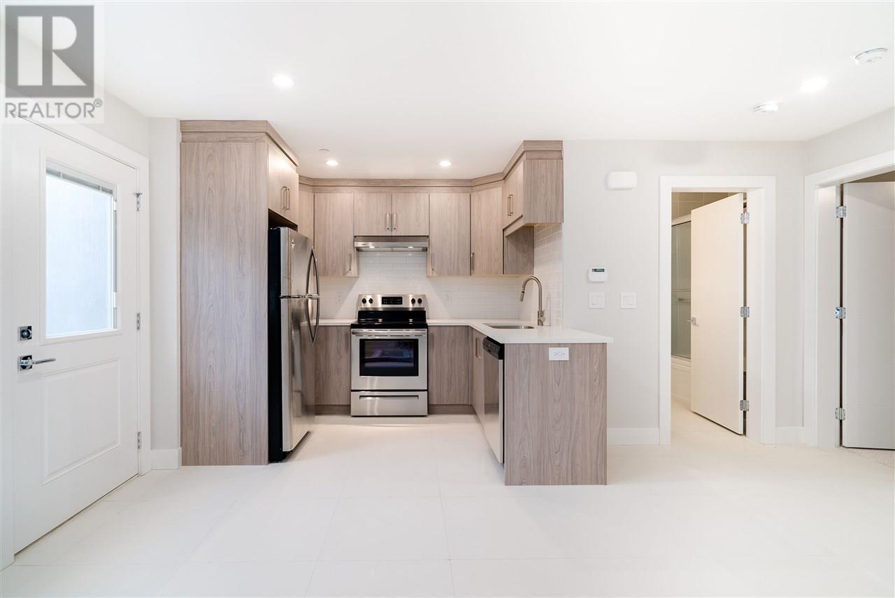 330 E 8th Street, North Vancouver, British Columbia  V7L 1Z3 - Photo 27 - R2995441
