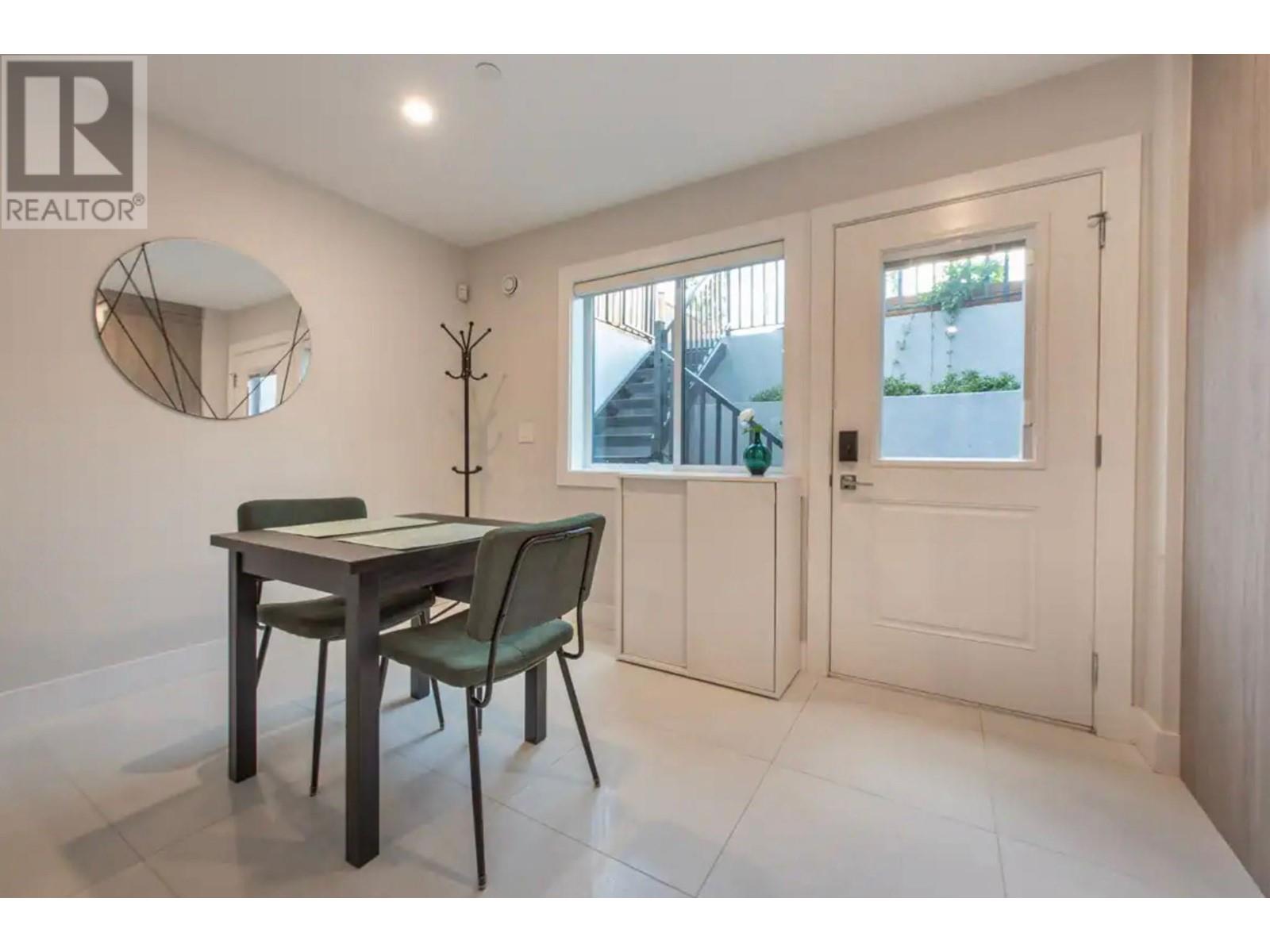 330 E 8th Street, North Vancouver, British Columbia  V7L 1Z3 - Photo 28 - R2995441