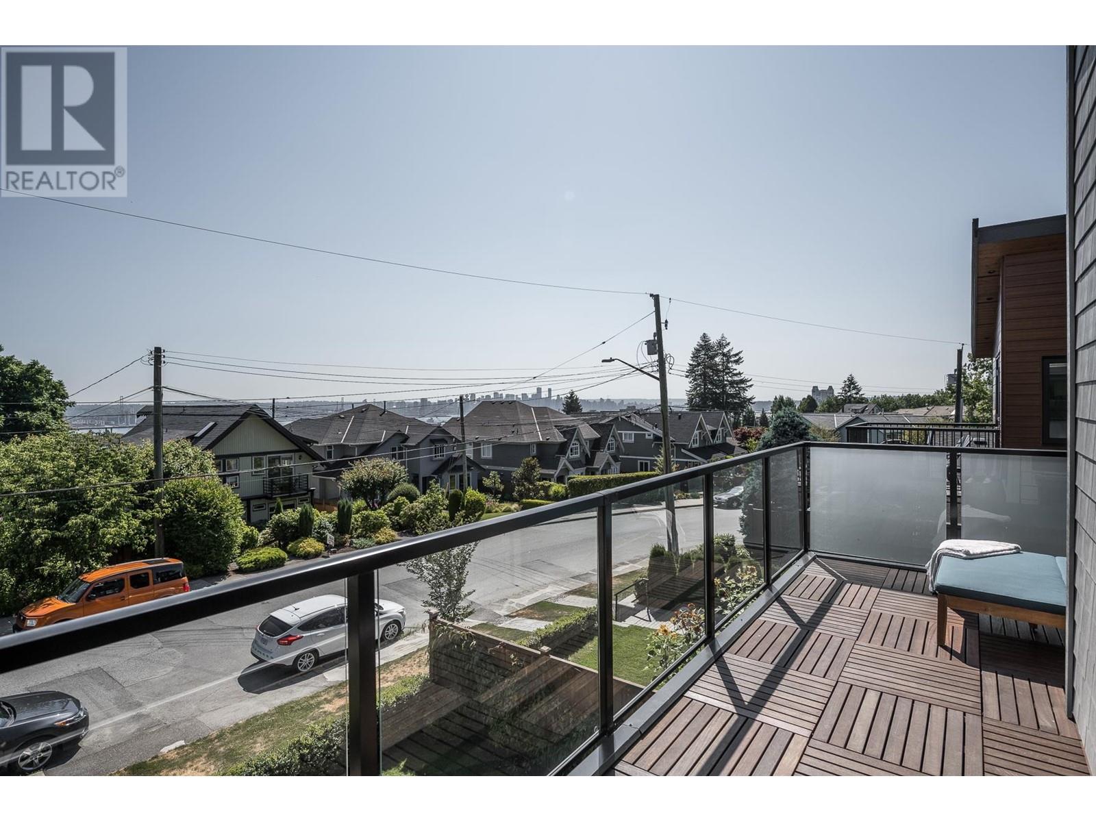 330 E 8th Street, North Vancouver, British Columbia  V7L 1Z3 - Photo 19 - R2995441