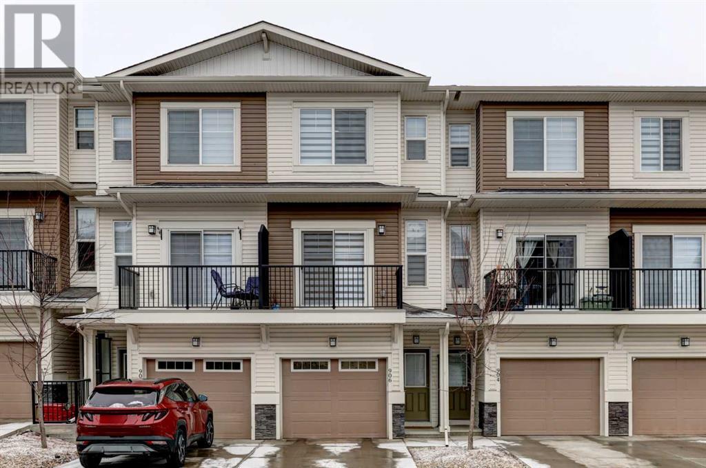 Property at 906 Sage Hill Grove NW image 2