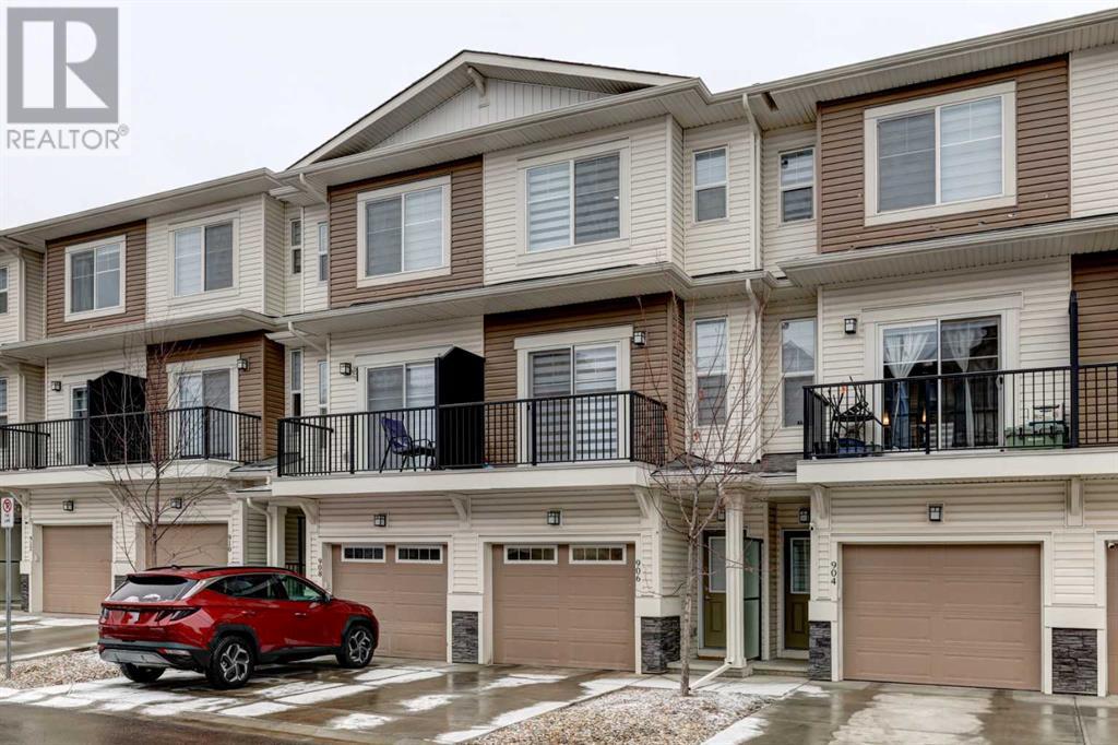 Property at 906 Sage Hill Grove NW image 1