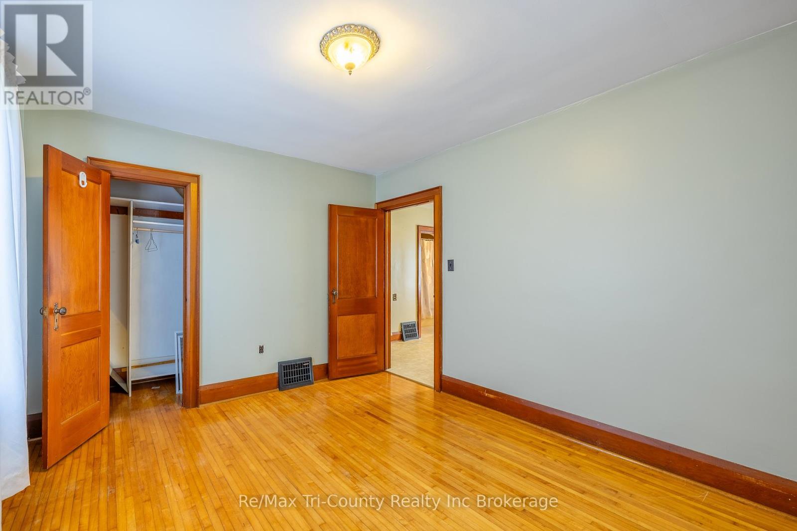 956 Mid-Nwal Tline Road, Norfolk, Ontario N0J 1E0 - Photo 20 - X12120812