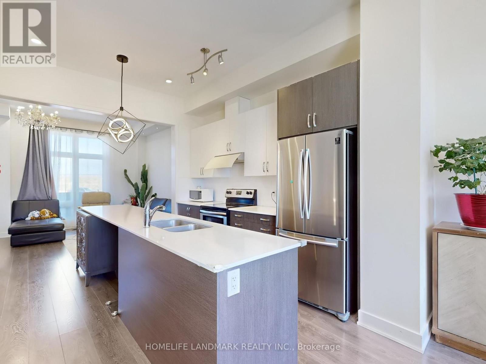 22 Carpaccio Avenue, Vaughan, Ontario  L4H 4R5 - Photo 10 - N12122717