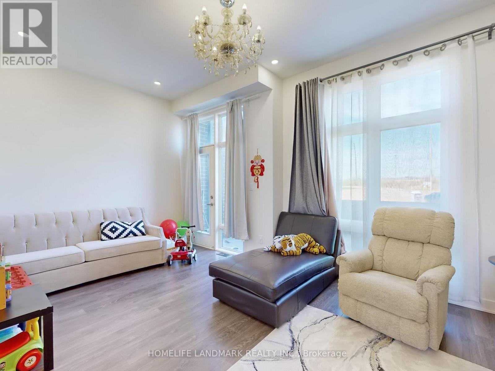 22 Carpaccio Avenue, Vaughan, Ontario  L4H 4R5 - Photo 6 - N12122717