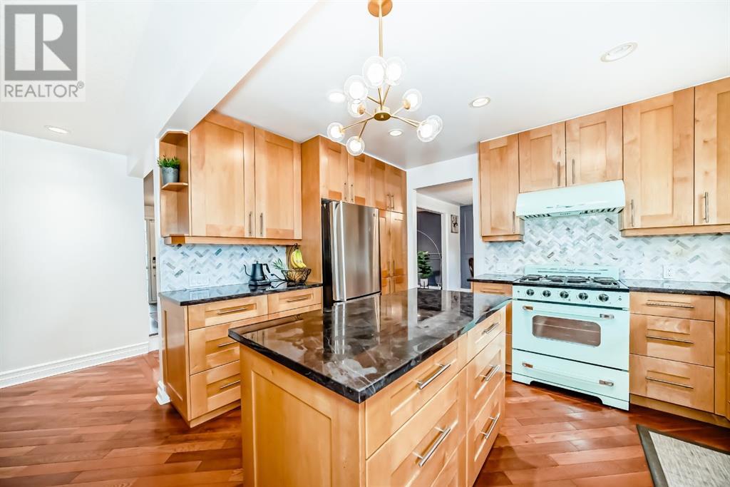 Property at 232 Valhalla Crescent NW image 5