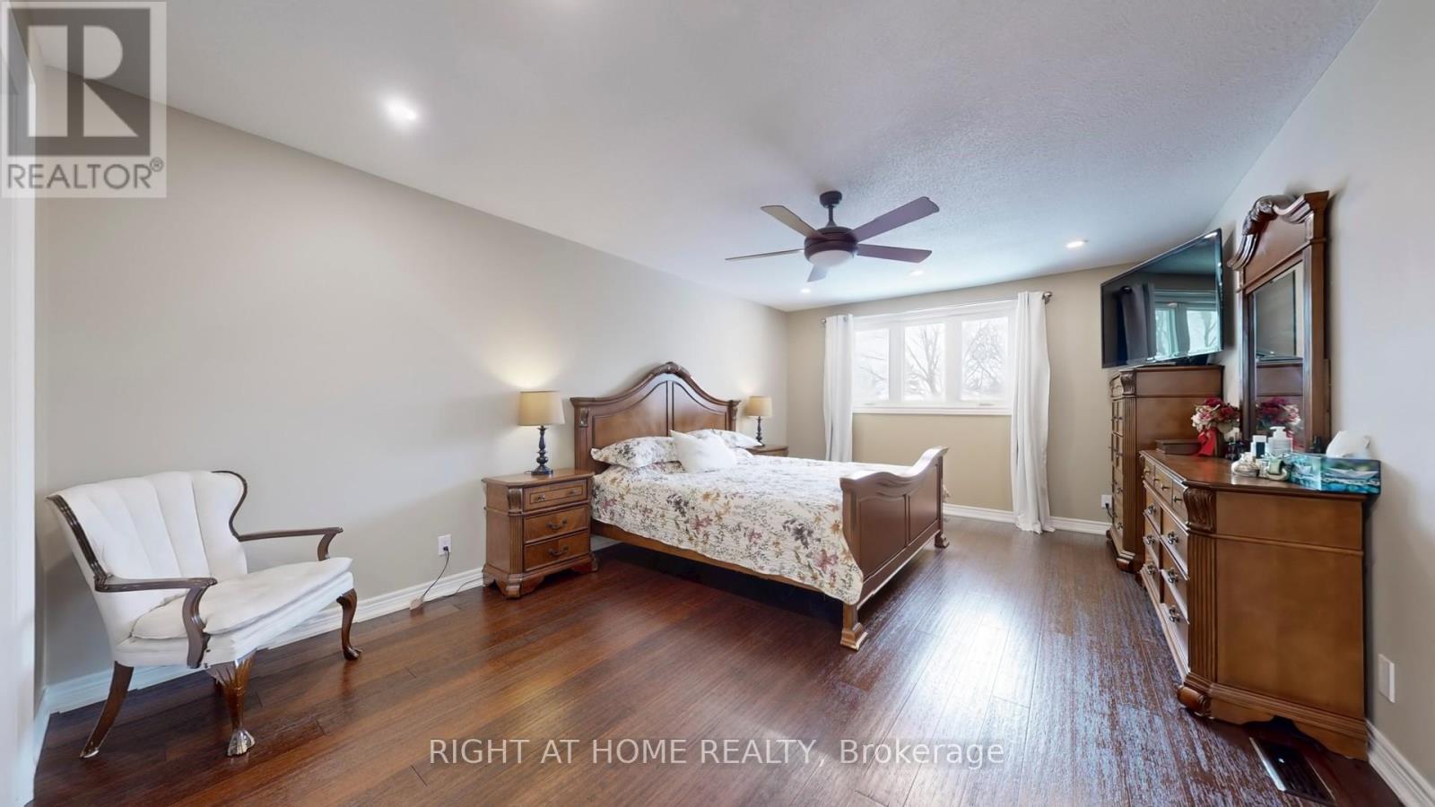 199 Biscayne Boulevard, Georgina, Ontario  L4P 3L5 - Photo 26 - N12104642