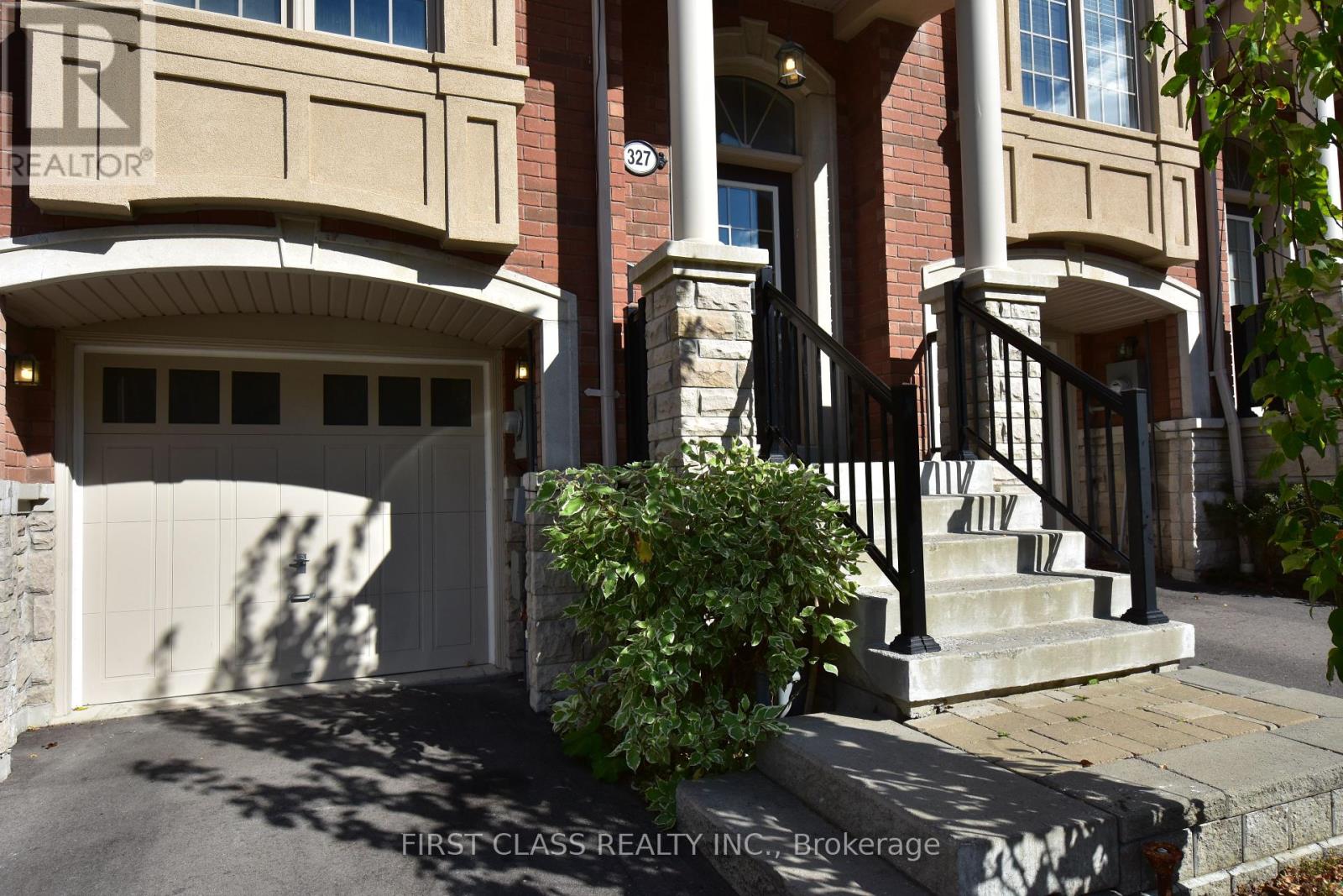 327 Doak Lane, Newmarket (Gorham-College Manor), Ontario  L3Y 0A7 - Photo 17 - N12122744