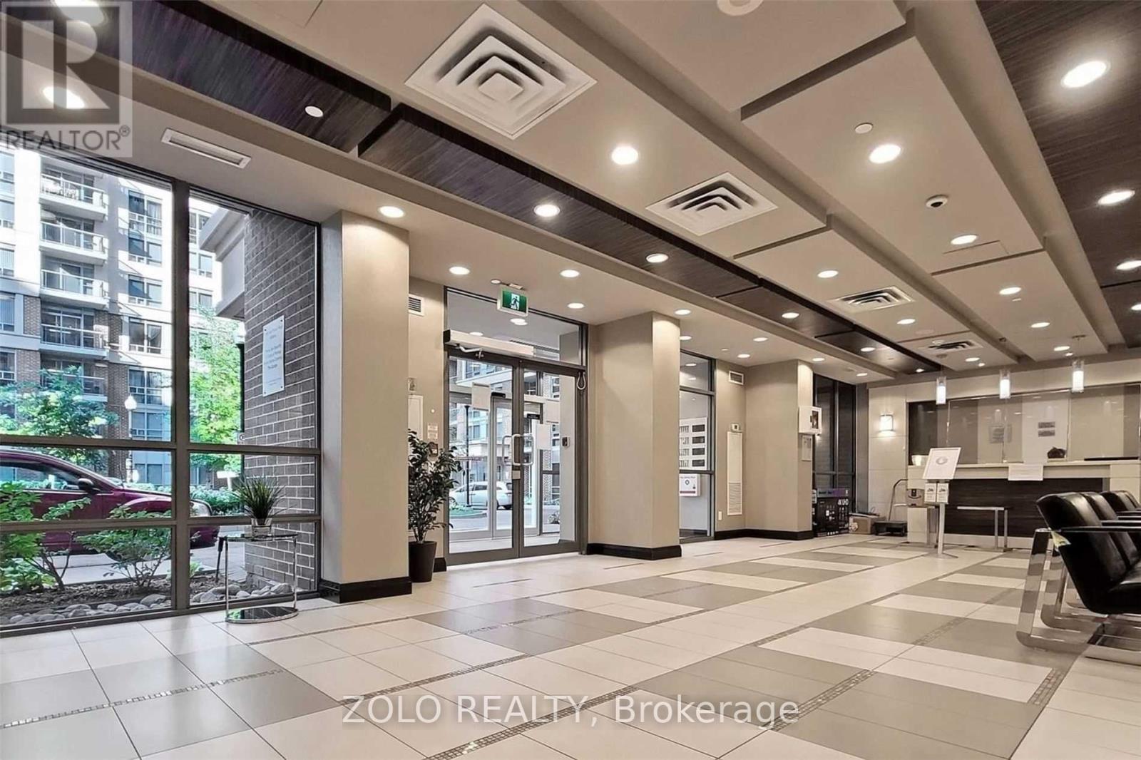 1801 - 1 Michael Power Place, Toronto, Ontario  M9A 0A1 - Photo 5 - W12122748