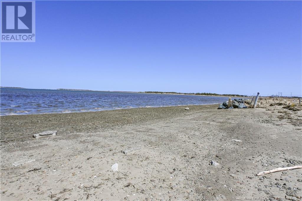 2250 Rue De La Côte Street, Bas-Caraquet, New Brunswick  E1W 5W5 - Photo 12 - NB117297