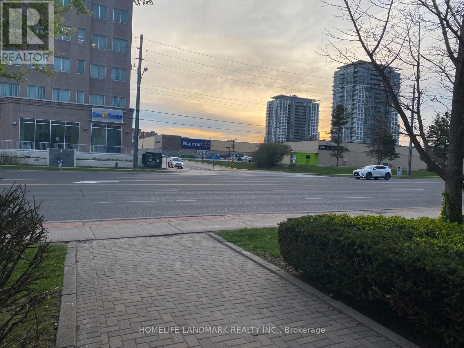 105 - 2351 Kennedy (Ground Flr) Road, Toronto, Ontario  M1T 3G9 - Photo 1 - E12122751