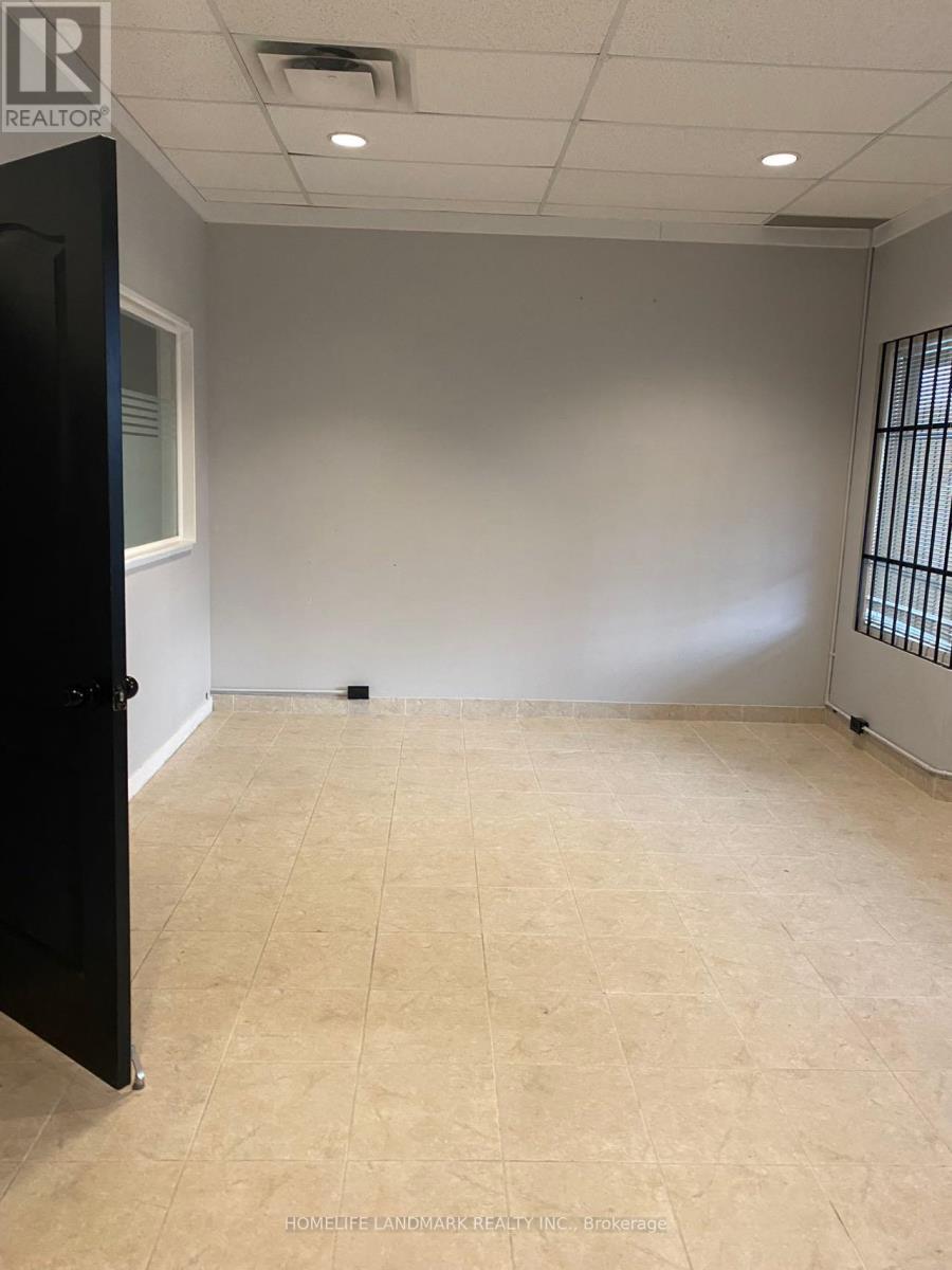 105 - 2351 Kennedy (Ground Flr) Road, Toronto, Ontario  M1T 3G9 - Photo 5 - E12122751