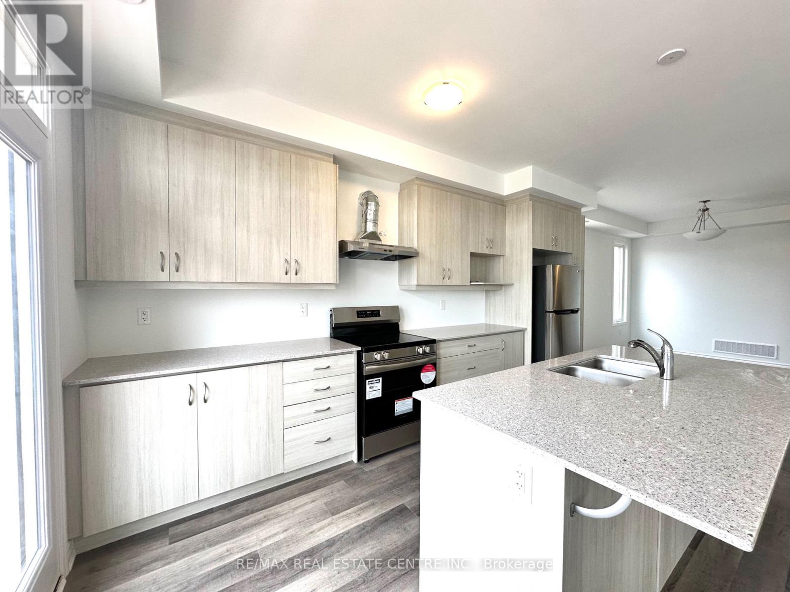 119 Pearen Lane, Barrie, Ontario  L9J 0G5 - Photo 30 - S12122746