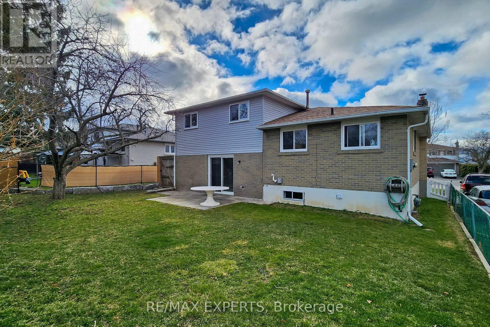 92 Clover Ridge Drive E, Ajax, Ontario  L1S 1G7 - Photo 32 - E12122291