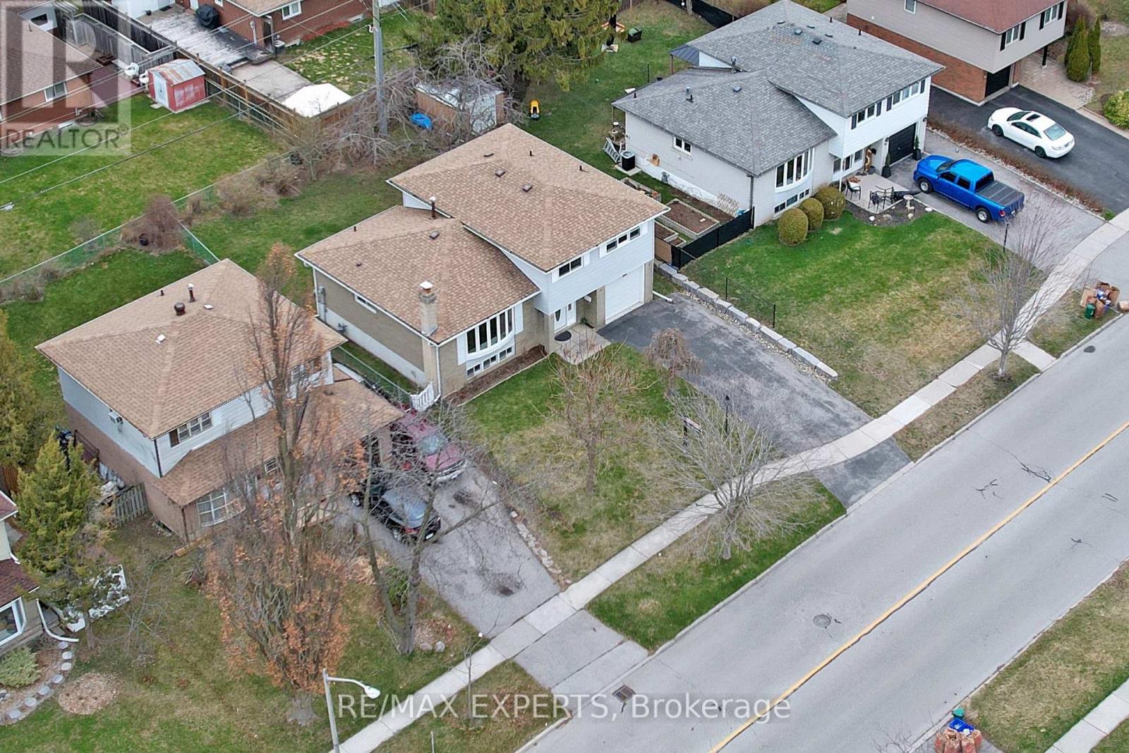 92 Clover Ridge Drive E, Ajax, Ontario  L1S 1G7 - Photo 34 - E12122291