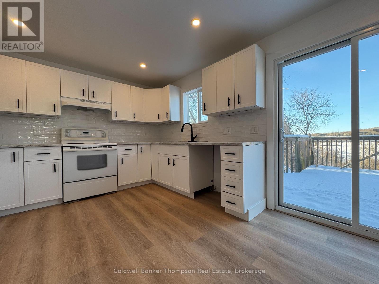 158 Main Street W, Huntsville, Ontario  P1H 1X8 - Photo 10 - X11926697