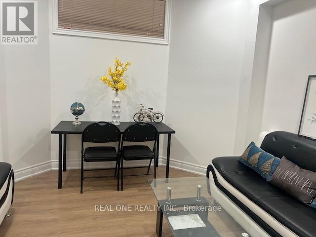 75 Green Meadows Circle, Toronto, Ontario  M2J 5G6 - Photo 11 - C12122758