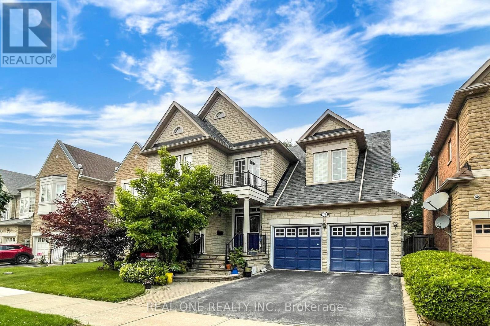 75 Green Meadows Circle, Toronto, Ontario  M2J 5G6 - Photo 2 - C12122758