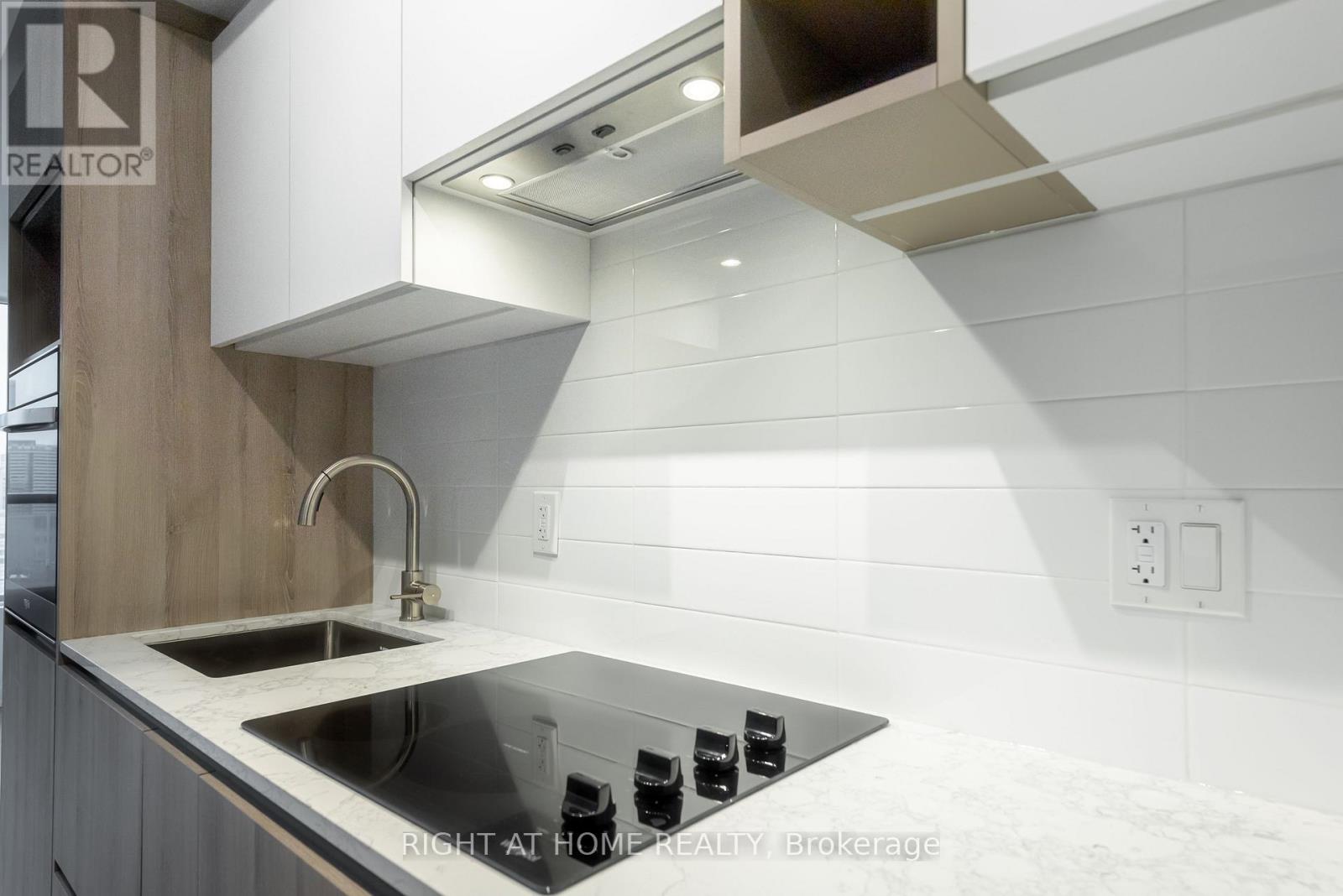 2208 - 319 Jarvis Street, Toronto, Ontario  M5B 2C2 - Photo 14 - C12122775