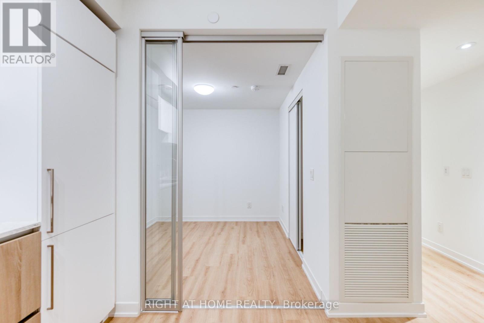 2208 - 319 Jarvis Street, Toronto, Ontario  M5B 2C2 - Photo 19 - C12122775