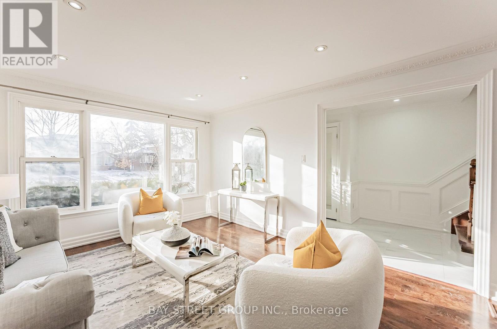 34 Ferrah Street, Markham, Ontario  L3R 1N5 - Photo 3 - N12122759